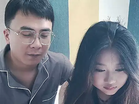 kuakua-ss Show in webcam