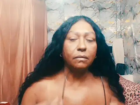 Miss_Yessi webcam show