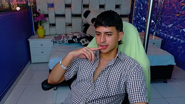 ian_sprouse's Webcam Show