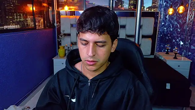 ian_sprouse's Webcam Show