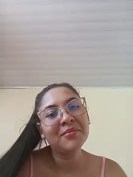 Roxxana2026's Live XXX Chat