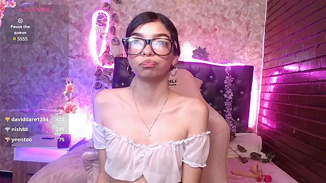 piedra_lunagp Adlı Modelin Canlı XXX Sohbeti