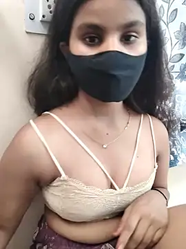 צ'אט XXX בשידור חי של yours_queen_