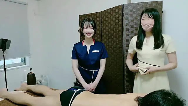 Mai_GirlsEsthe_n Webbikameraesitys