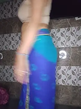 Chat +18 de Your-Shalu ao vivo