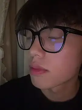 Ethan_64724's Webcam Show