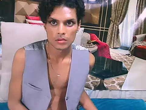 IndianLipstickLuna Webcam-Show