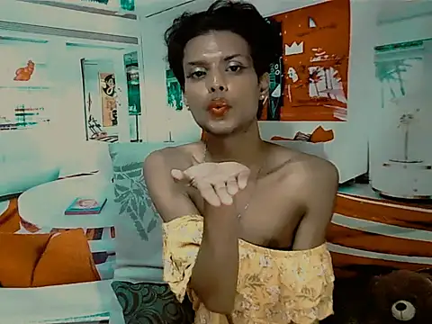 IndianLipstickLuna Adlı Modelin Web Kamerası Şovu