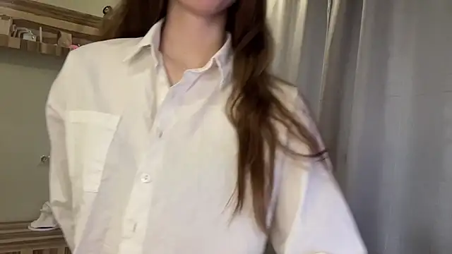 Czat XXX na żywo – Clara_kitty