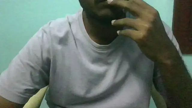 tamil_boy_4 webkamerás műsora