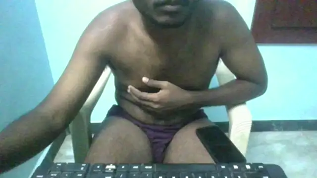 tamil_boy_4: διαδικτυακό σόου στην κάμερα