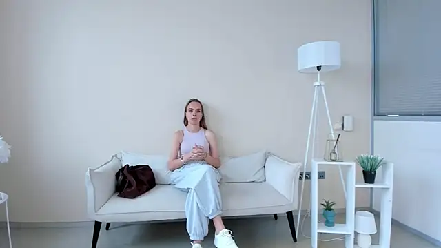JerilynMominee Adlı Modelin Canlı XXX Sohbeti