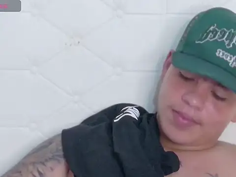 AustinThompsonn webcam show