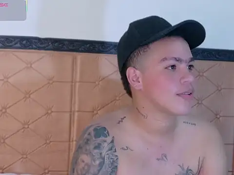AustinThompsonn 网络视讯表演