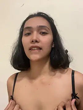aeeeyya's Live XXX Chat