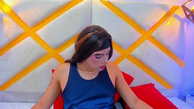 cami_rouxx Webcam Show