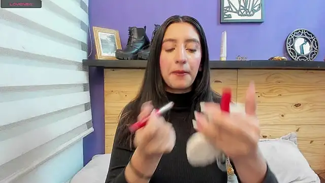 Czat XXX na żywo – sarahy_evans