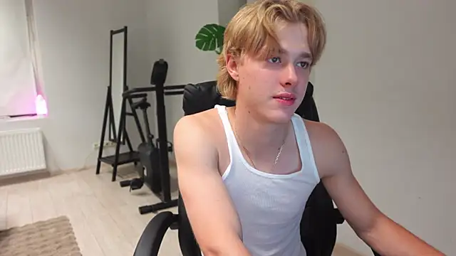 Eddie_Soltero webcam show
