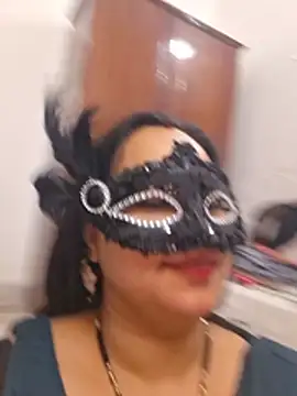 Luv_swara02 在線直播表演