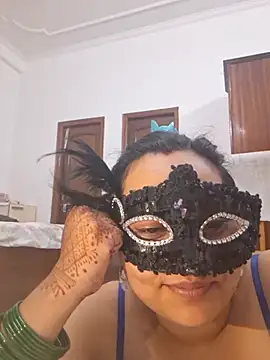 Luv_swara02 Adlı Modelin Web Kamerası Şovu