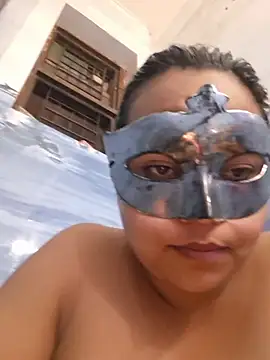 Luv_swara02 Webcam Show