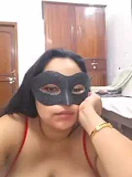 Luv_swara02 Show in webcam