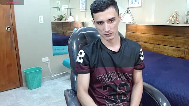 عرض كام FelipeFriendly