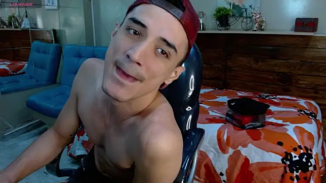 FelipeFriendly webcam show