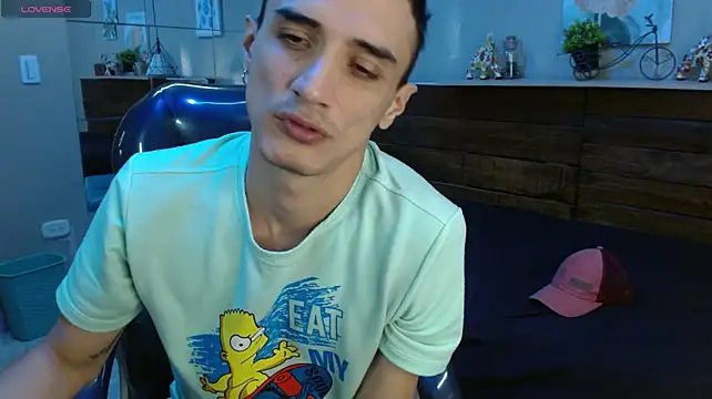 FelipeFriendly webcam show