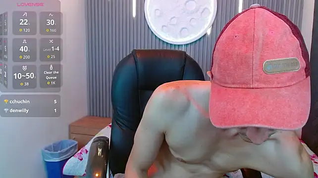 Show modela FelipeFriendly na web-kameri