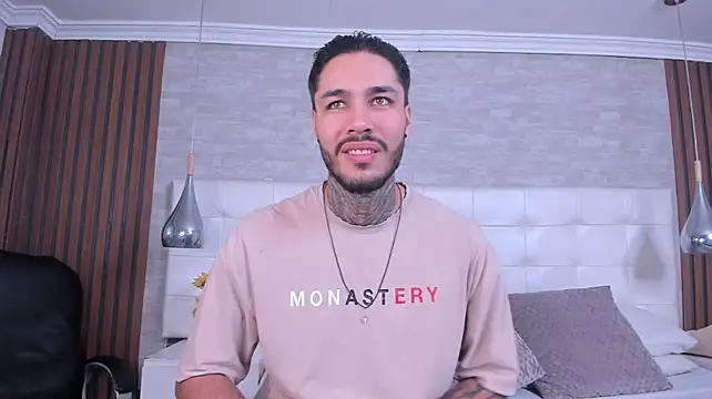 عرض كام JacksonGreenn