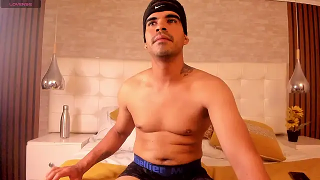 DaviidClarck Show in webcam