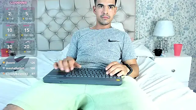 DaviidClarck Webcam show