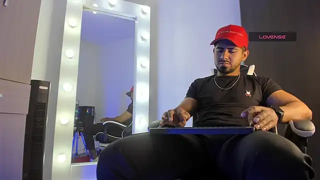 Noah_blackmen webcam show