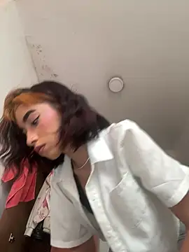 im_alahia webcam show