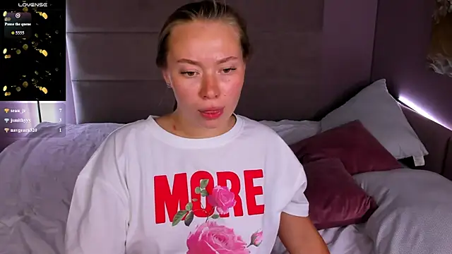 Coraline_Clark Chat XXX in diretta