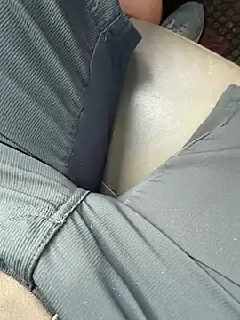 Show modela Spread4cum na web-kameri