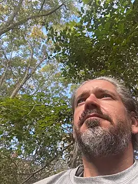 הופעת וובקאם של Spread4cum