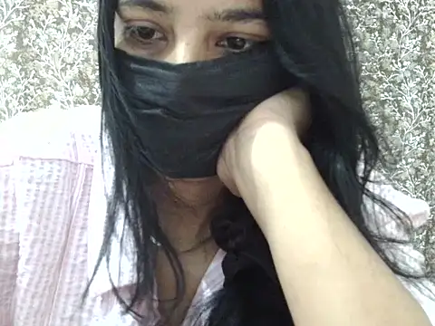Nisha_As Adlı Modelin Canlı XXX Sohbeti