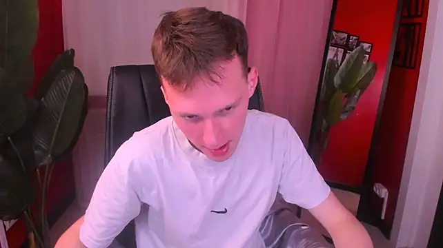 Scott_Pottss Show in webcam
