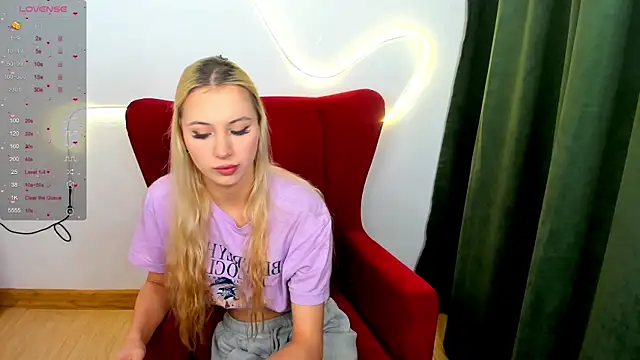 Karolina_brand's Webcam Show