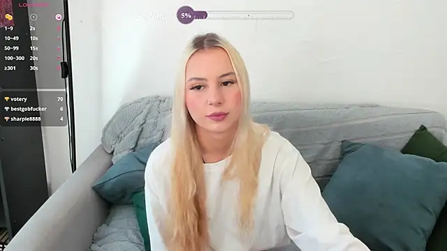 Karolina_brand Chat XXX in diretta