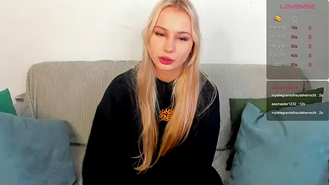 Chat XXX en directo de Karolina_brand