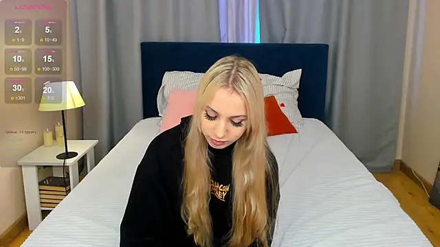 Karolina_brand – webcam-show