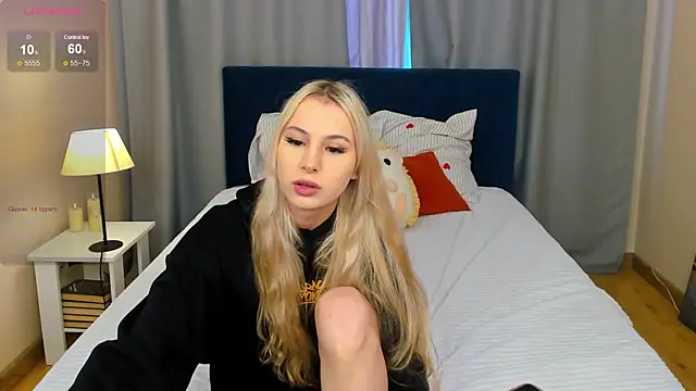 Karolina_brand Шоу с уебкамера