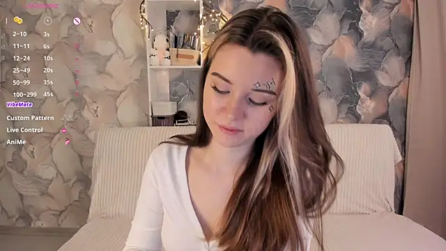 elly_pops Adlı Modelin Canlı XXX Sohbeti
