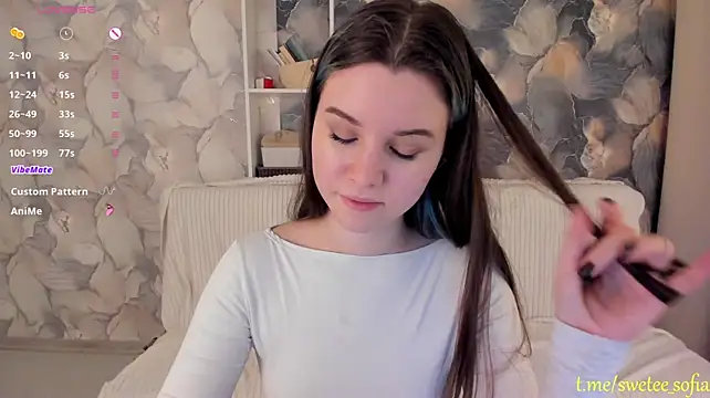 elly_pops' Live XXX Chat