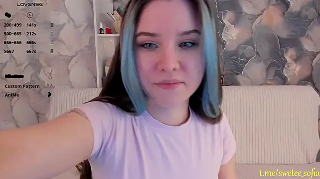 elly_pops' Live XXX Chat