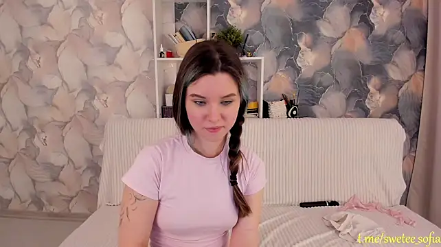 elly_pops XXX чат на живо