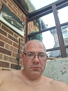 Lucas85530 Show Webcam